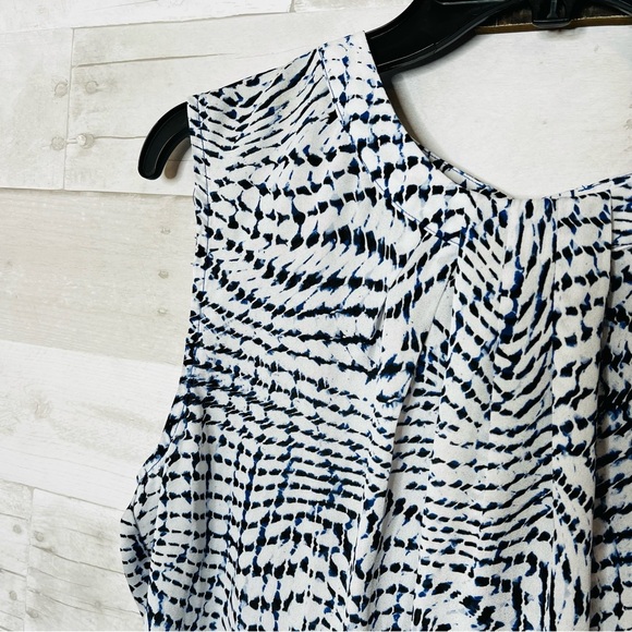 Liz Claiborne Career Blouse - Picture 4 of 4